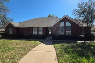 1404 Roanoake Dr, Graham, TX 76450 - Photo 5