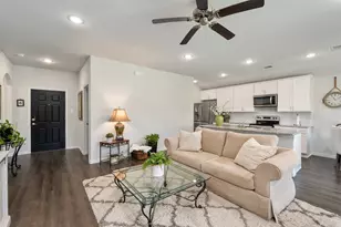 106 Willowbend Loop, Mabank, TX 75147 - Photo 5