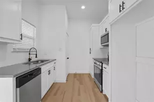 2217 Sayle St, Greenville, TX 75401 - Photo 5