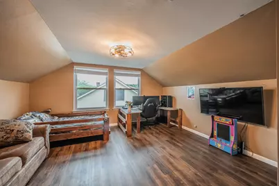 1227 Farnham Court E, Irving, TX 75062 - Photo 31