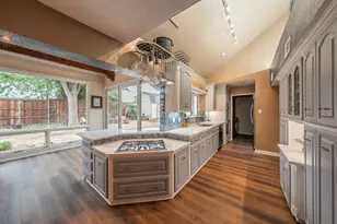 1227 Farnham Ct E, Irving, TX 75062 - Photo 13