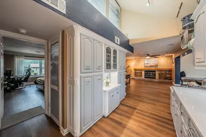 1227 Farnham Court E, Irving, TX 75062 - Photo 15