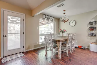 512 Parkridge Boulevard, Burleson, TX 76028 - Photo 11