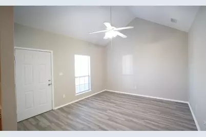 112 Collett Court, Weatherford, TX 76088 - Photo 7