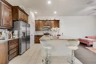 5039 Venecia Way, Grand Prairie, TX 75052 - Photo 17