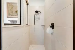 5039 Venecia Way, Grand Prairie, TX 75052 - Photo 9