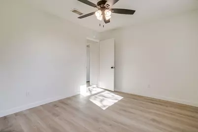 714 San Carlos Drive, Grand Prairie, TX 75051 - Photo 35