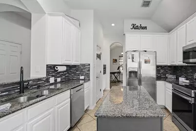 7924 Branch Hollow Trail, Fort Worth, TX 76123 - Photo 13