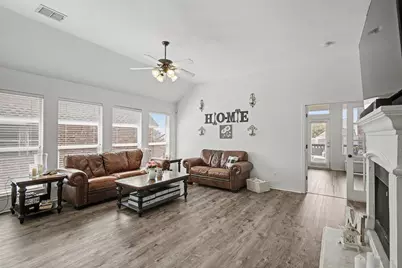 7924 Branch Hollow Trail, Fort Worth, TX 76123 - Photo 9