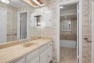 2723 Lawtherwood Ct, Dallas, TX 75214 - Photo 21