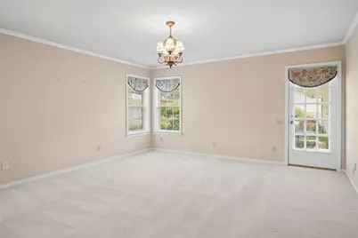 2723 Lawtherwood Court, Dallas, TX 75214 - Photo 19