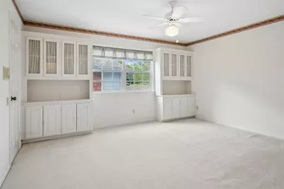 2723 Lawtherwood Court, Dallas, TX 75214 - Photo 23