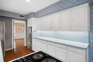 2723 Lawtherwood Ct, Dallas, TX 75214 - Photo 17