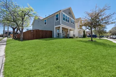 2801 Livingston Avenue, Fort Worth, TX 76110 - Photo 3