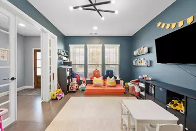 2801 Livingston Avenue, Fort Worth, TX 76110 - Photo 5