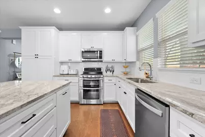 2801 Livingston Avenue, Fort Worth, TX 76110 - Photo 11