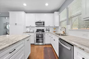 2801 Livingston Ave, Fort Worth, TX 76110 - Photo 11
