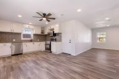 1706 E Garnett Street, Gainesville, TX 76240 - Photo 9