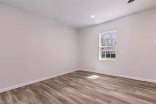 1706 E Garnett St, Gainesville, TX 76240 - Photo 15