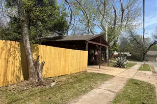 1021 Western Blvd, Arlington, TX 76013 - Photo 3