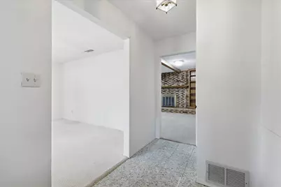 700 Vail Drive, Arlington, TX 76012 - Photo 3