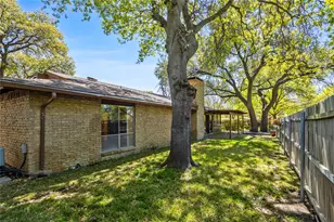 15721 Mapleview Cir, Dallas, TX 75248 - Photo 33