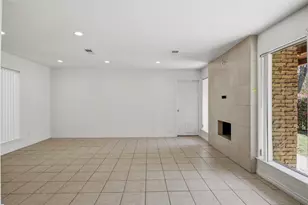 15721 Mapleview Cir, Dallas, TX 75248 - Photo 13