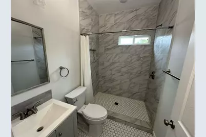 1307 W 33rd Street, Tyler, TX 75702 - Photo 9