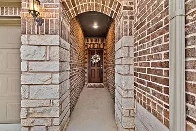 1016 Pinnacle Breeze Drive, Fort Worth, TX 76052 - Photo 3