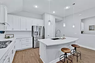 1016 Pinnacle Breeze Dr, Fort Worth, TX 76052 - Photo 9