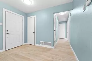 1539 Willowbrook St, Lancaster, TX 75134 - Photo 9