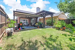 2113 Lavaca Trail, Carrollton, TX 75010 - Photo 31