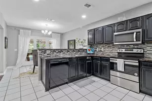 2113 Lavaca Trail, Carrollton, TX 75010 - Photo 9