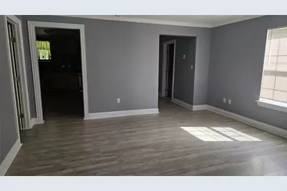 304 E King Street, Sherman, TX 75090 - Photo 9