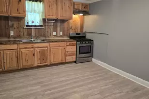 304 E King St, Sherman, TX 75090 - Photo 3