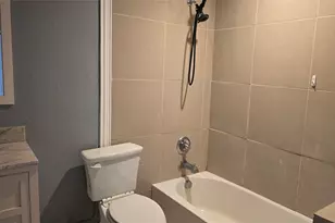 304 E King St, Sherman, TX 75090 - Photo 7