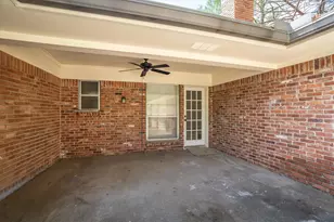 903 Leslie Dr, Arlington, TX 76012 - Photo 29