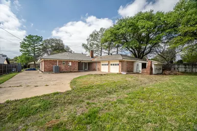 903 Leslie Drive, Arlington, TX 76012 - Photo 31