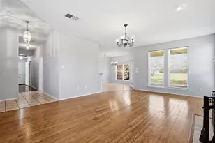 4121 Oakview Cir, Alvarado, TX 76009 - Photo 5