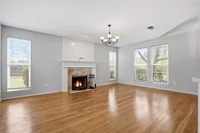 4121 Oakview Circle, Alvarado, TX 76009 - Photo 7