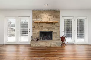 4918 Sonterra Ct, Granbury, TX 76049 - Photo 11