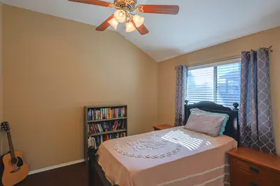 437 Sandy Creek Drive, Fort Worth, TX 76131 - Photo 17