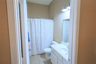 437 Sandy Creek Dr, Fort Worth, TX 76131 - Photo 17