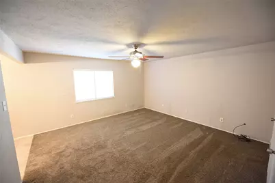 3820 Seven Gables Street, Fort Worth, TX 76133 - Photo 11