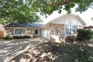 3820 7 Gables St, Fort Worth, TX 76133 - Photo 1