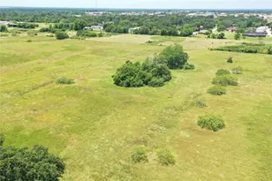 381 Paddock Dr, Mabank, TX 75156 - Photo 1