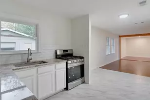 620 Samuels Ln, Arlington, TX 76010 - Photo 11