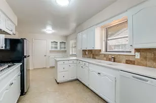 6138 Annapolis Ln, Dallas, TX 75214 - Photo 5