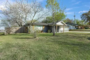101 McWilliams Dr, Bowie, TX 76230 - Photo 7
