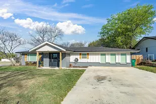 101 McWilliams Dr, Bowie, TX 76230 - Photo 3